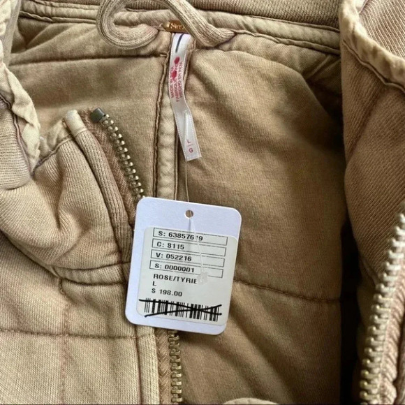 NWT Free People Quilted Dolman Jacket Bomber Oversized in Rose with Gold Zipper - Picture 4 of 13